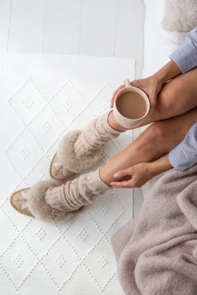 Cable Cashmere Bed Socks - Oat