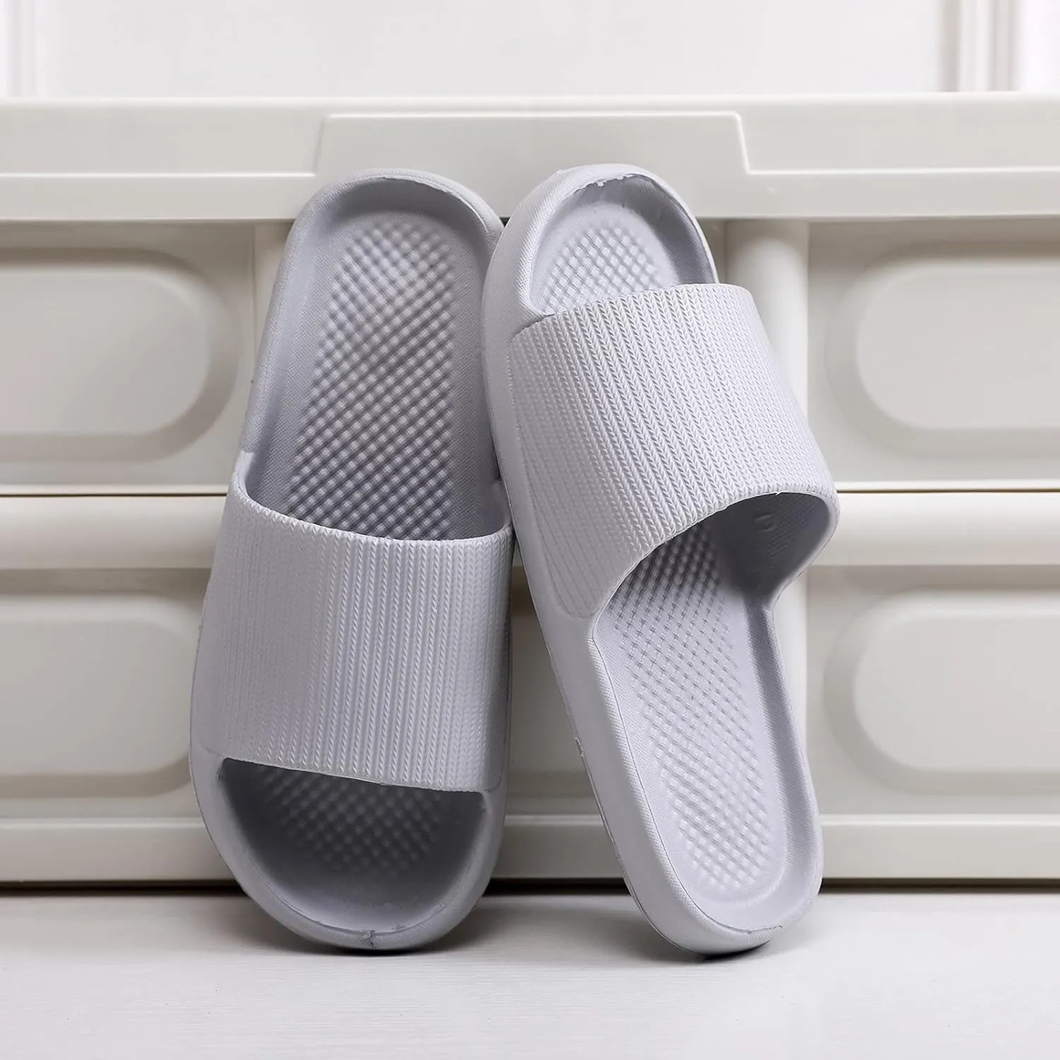 Fashion Couples Men Shower Room Home Non Slip Breathable Soft Sole Shoes Slipper Comfortable Flat Spa Slippers for Men