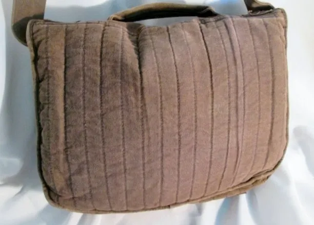 HURLEY Crossbody Bag Messenger Purse Laptop Carrier Case BROWN Vegan