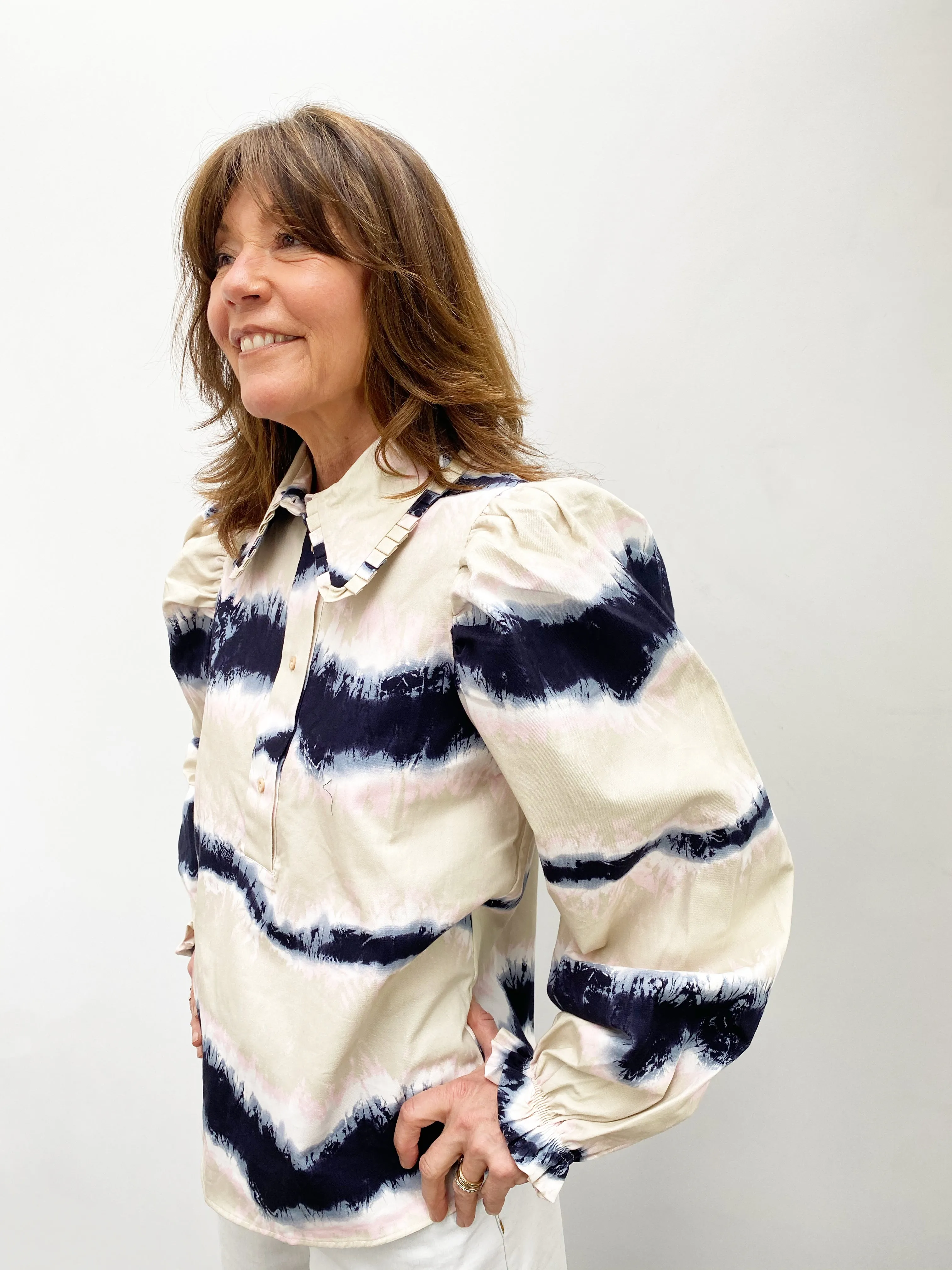 M Tresco Tie Dye Top in Sand