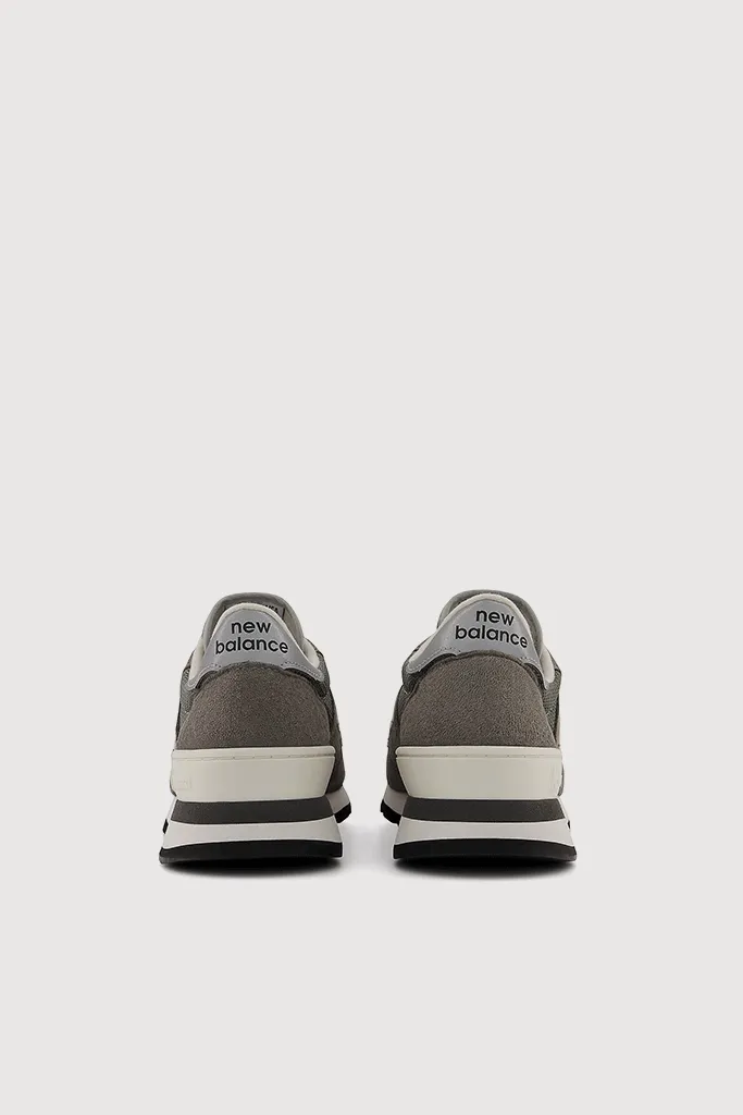 M990GR1 - Grey / White