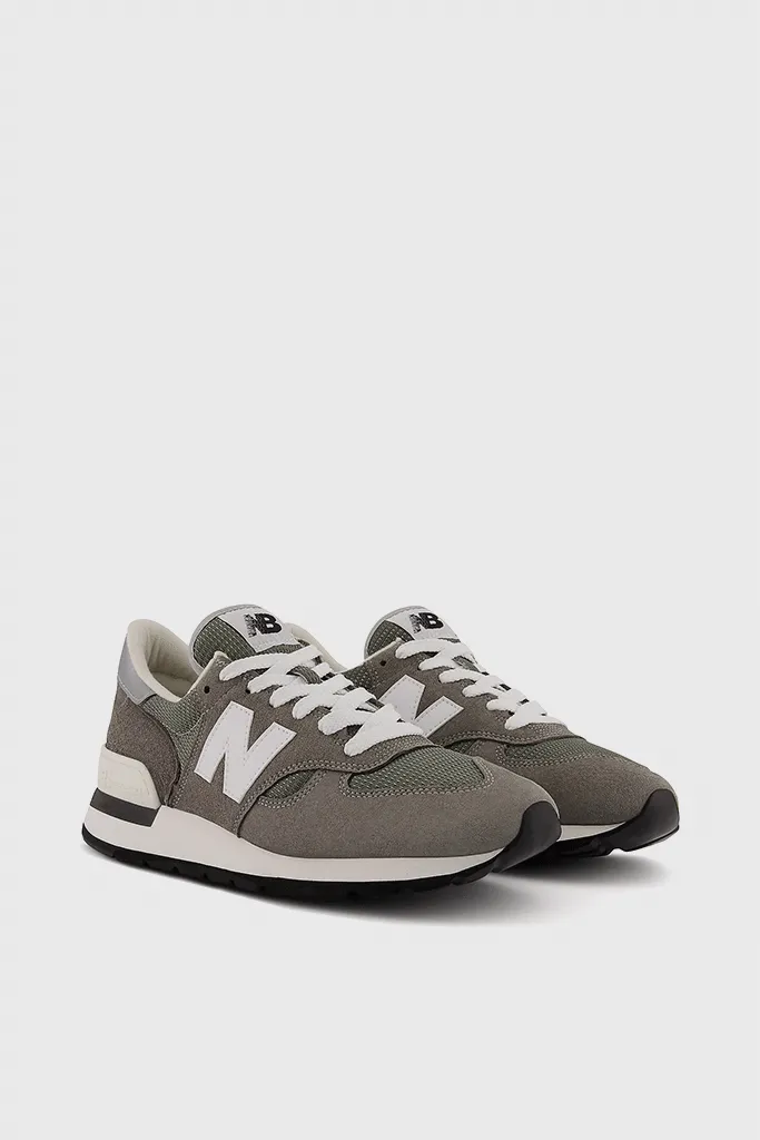 M990GR1 - Grey / White