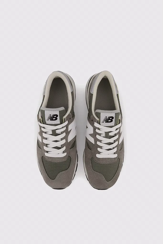 M990GR1 - Grey / White