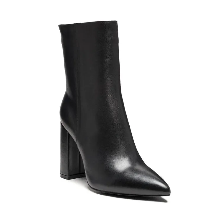 MARGEN ANKLE-HIGH POINTED TOE BLOCK HEELED BOOT