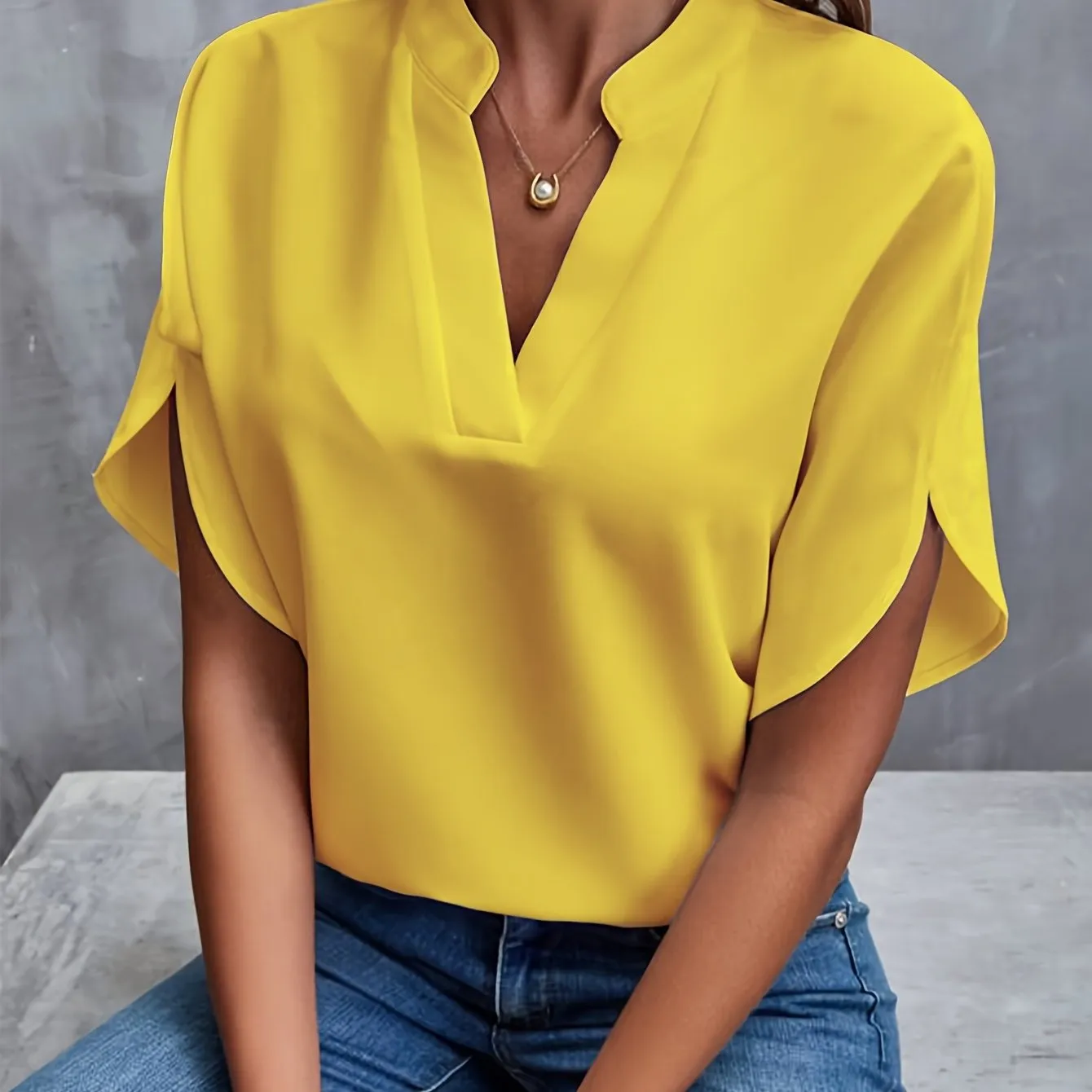 Mina - Luxurious Elegant Blouse