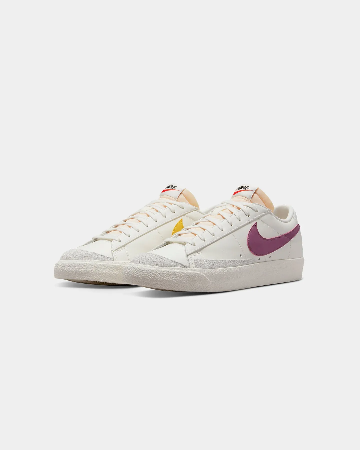 Nike Blazer Low '77 Vintage Sail/Light Bordeaux/Vivid Sulfur