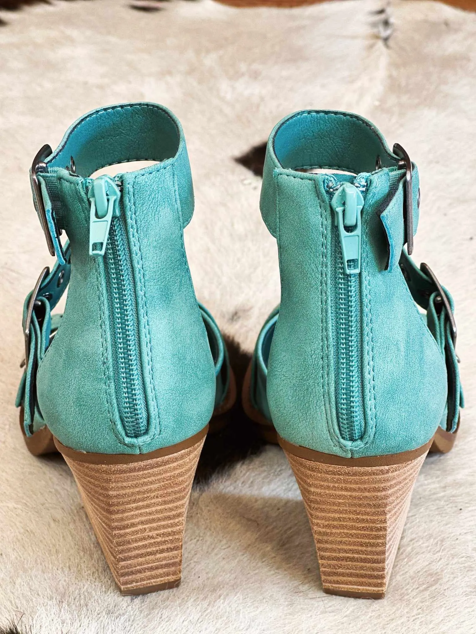 Sohiwoo Seasons Change Heel by Very G - Turquoise