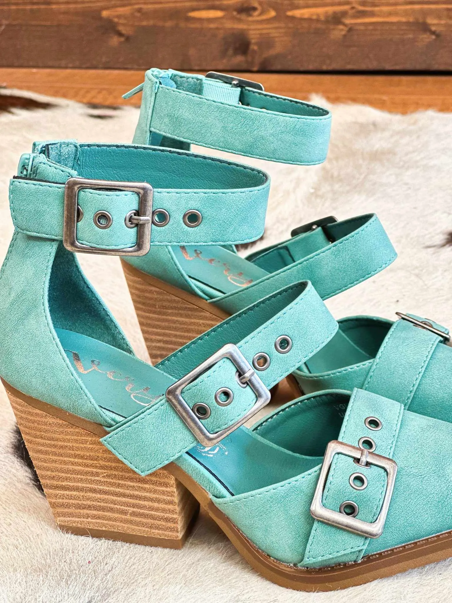 Sohiwoo Seasons Change Heel by Very G - Turquoise