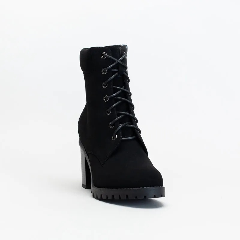 Unreal Women Classic Heeled Hiker Boot _ 146868