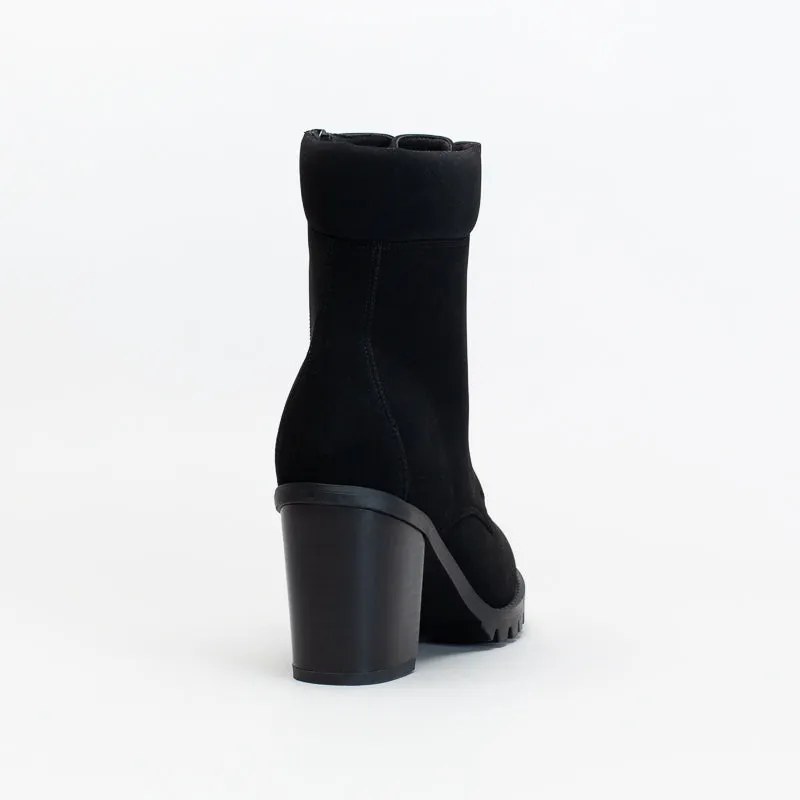 Unreal Women Classic Heeled Hiker Boot _ 146868