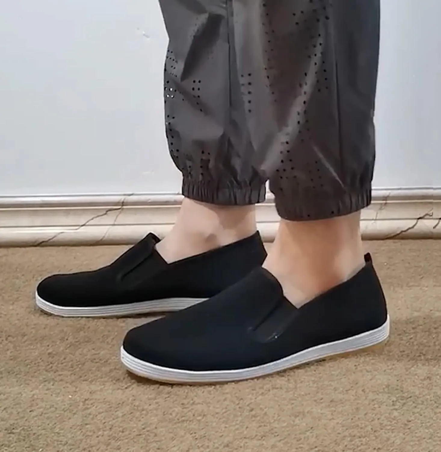 WUIWUIYU Mens Womens Black Slip-On Martial Art Kung-Fu Tai-Chi Soft Cushion Layers Shoes House Slippers